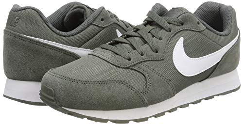 Nike MD Runner 2 PE (GS), Zapatillas de Running Hombre, Gris (Mineral Spruce/White/Mineral Spruce 300), 37.5 EU