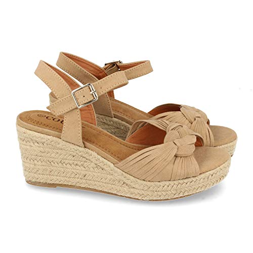 Sandalia de Cuna para Mujer, Estilo Valenciana, Forrada de Yute, con Flecos en Pala, y Cierre de Hebilla, Primavera Verano 2021. Talla 36 Beige