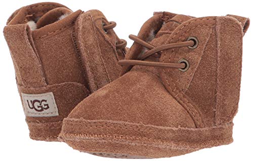 UGG Baby's Unisex Baby Neumel and UGG Beanie Classic Boot, Chestnut, 4 (UK)