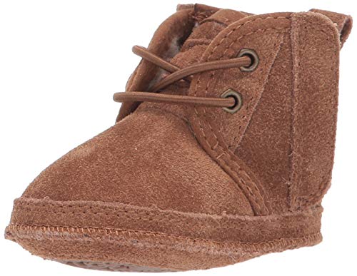 UGG Baby's Unisex Baby Neumel and UGG Beanie Classic Boot, Chestnut, 4 (UK)