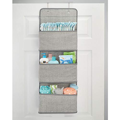 mDesign Estanteria colgante para organizar armarios - Percha para colgar ropa de bebe, peluches y toallas - Organizador de ropa para colgar - 3 bolsillos para mantas, pañales, toallas - gris