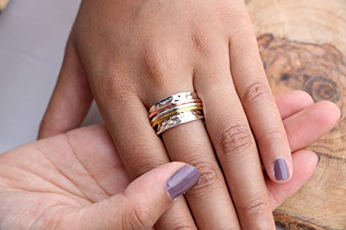 Energy Stone Serenidad - Anillo de meditación para mujer - Forma asimétrica y de ajuste cómodo - Con aros tricolor giratorios a su alrededor - Plata de ley - (Modelo UK12)