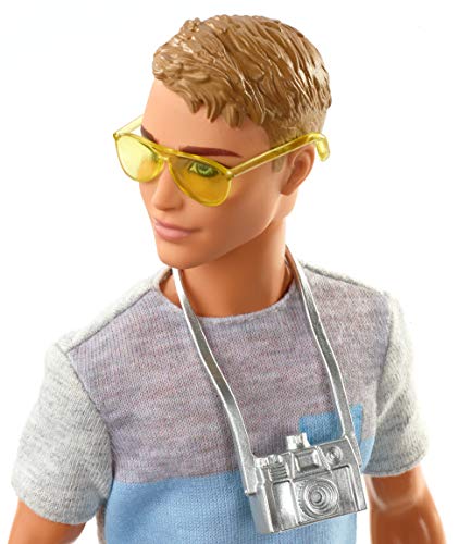 Barbie Vamos de Viaje, muñeco Ken con accesorios, regalo para niñas y niños 3-9 años (Mattel FWV15) , color/modelo surtido