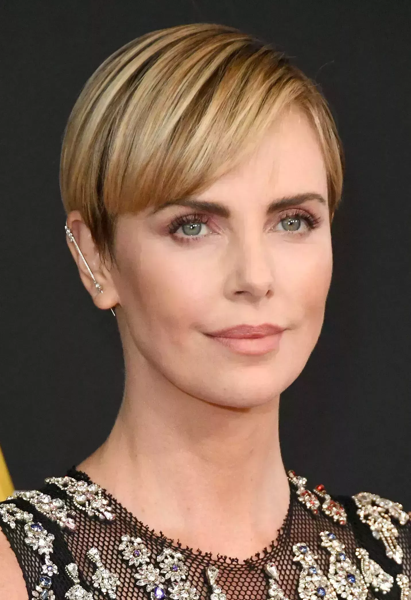 Charlize Theron’s Highlight and Pixie