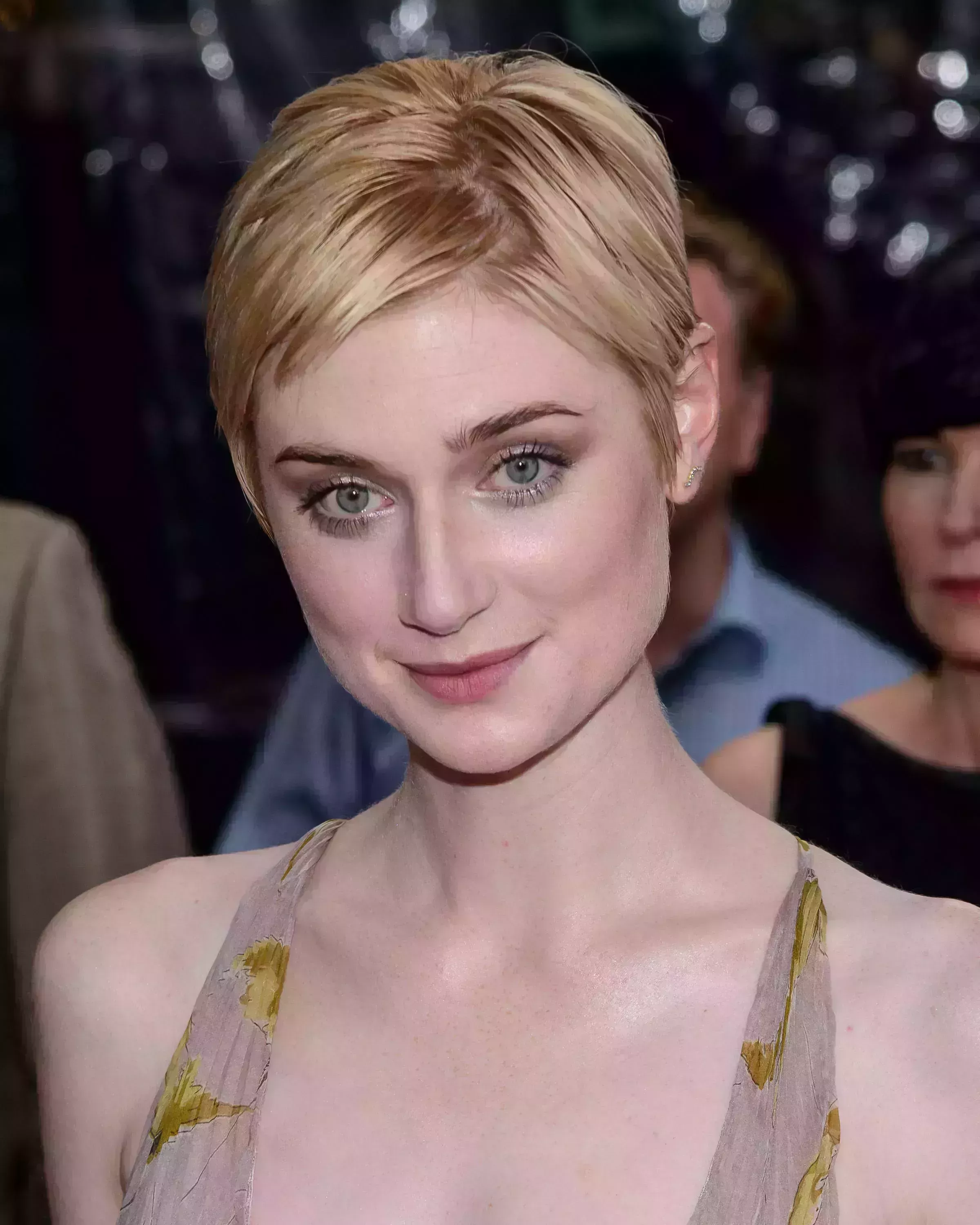 Elizabeth Debicki’s Classic Pixie