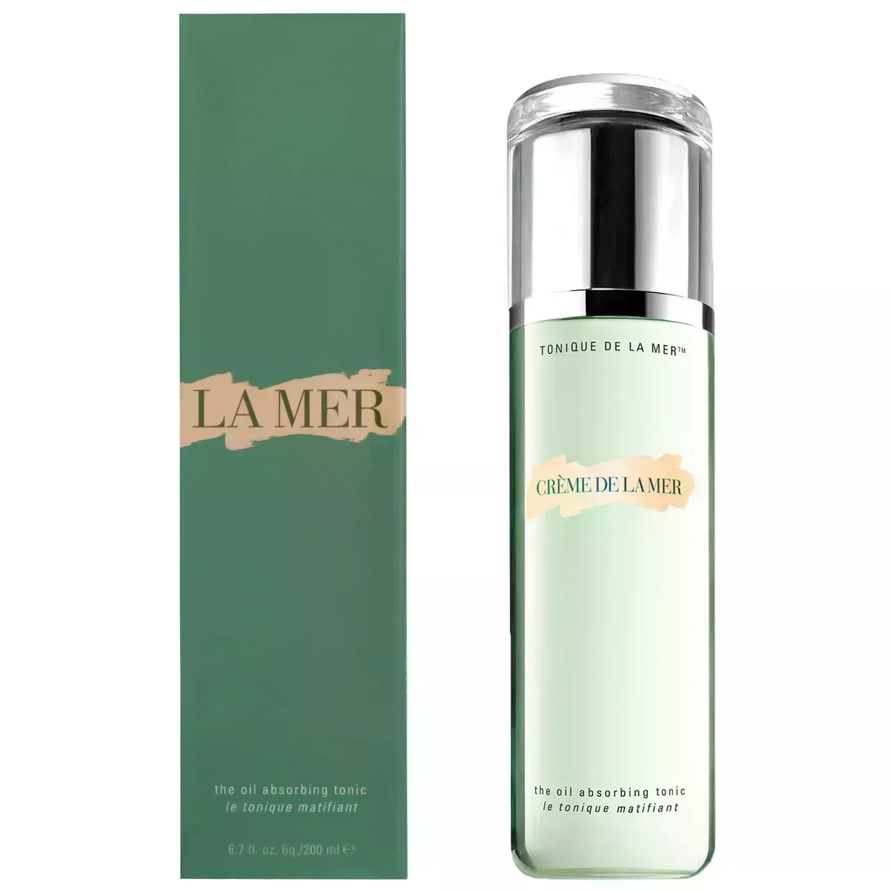 la mer oil absorbing tonic on white background