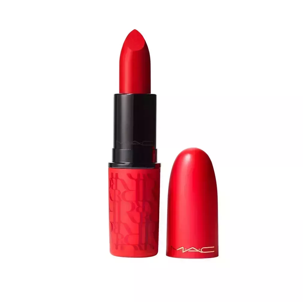 mac lipstick in rusi woo on white background