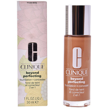 Clinique Base de maquillaje Beyond Perfecting Foundation + Concealer 18-sand