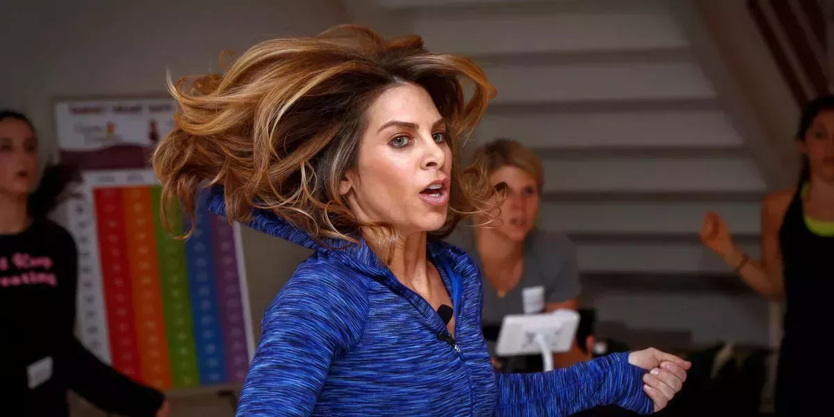 Jillian Michaels dice que se arrepiente de las eliminaciones en 'The Biggest Loser', pero mantiene el consejo de la dieta de 1.200 calorías