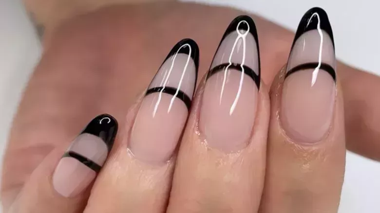 Si eres Acuario, esta tendencia de nail art es imprescindible para ti