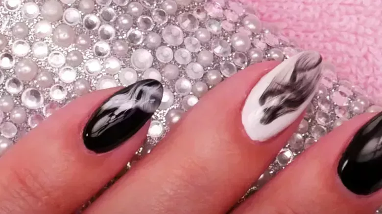 Si eres tauro, esta tendencia de nail art es imprescindible para ti