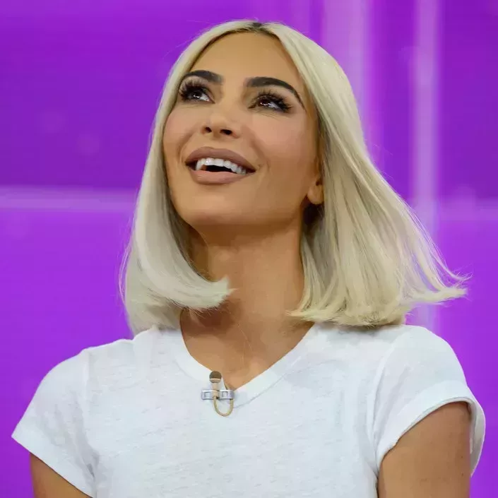 kim kardashian blonde to silver hair