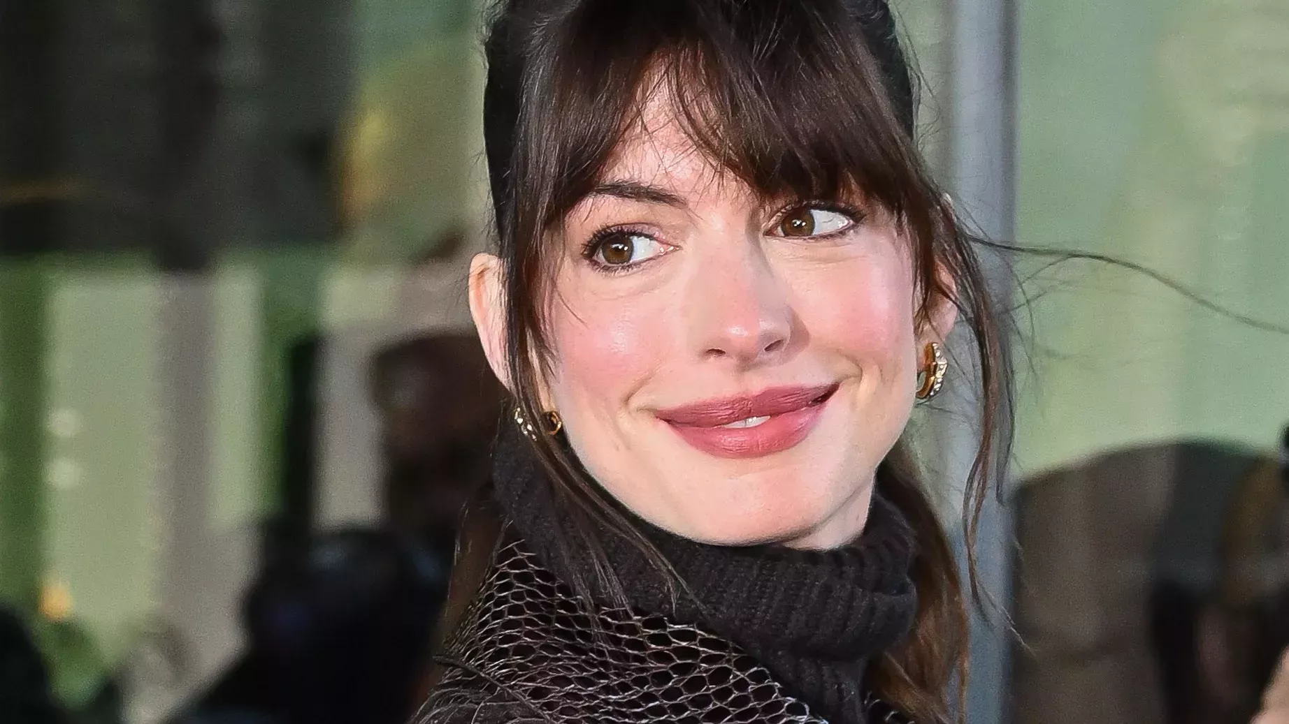 Anne Hathaway explica cómo recreó accidentalmente esa escena de 'El diablo viste de Prada'