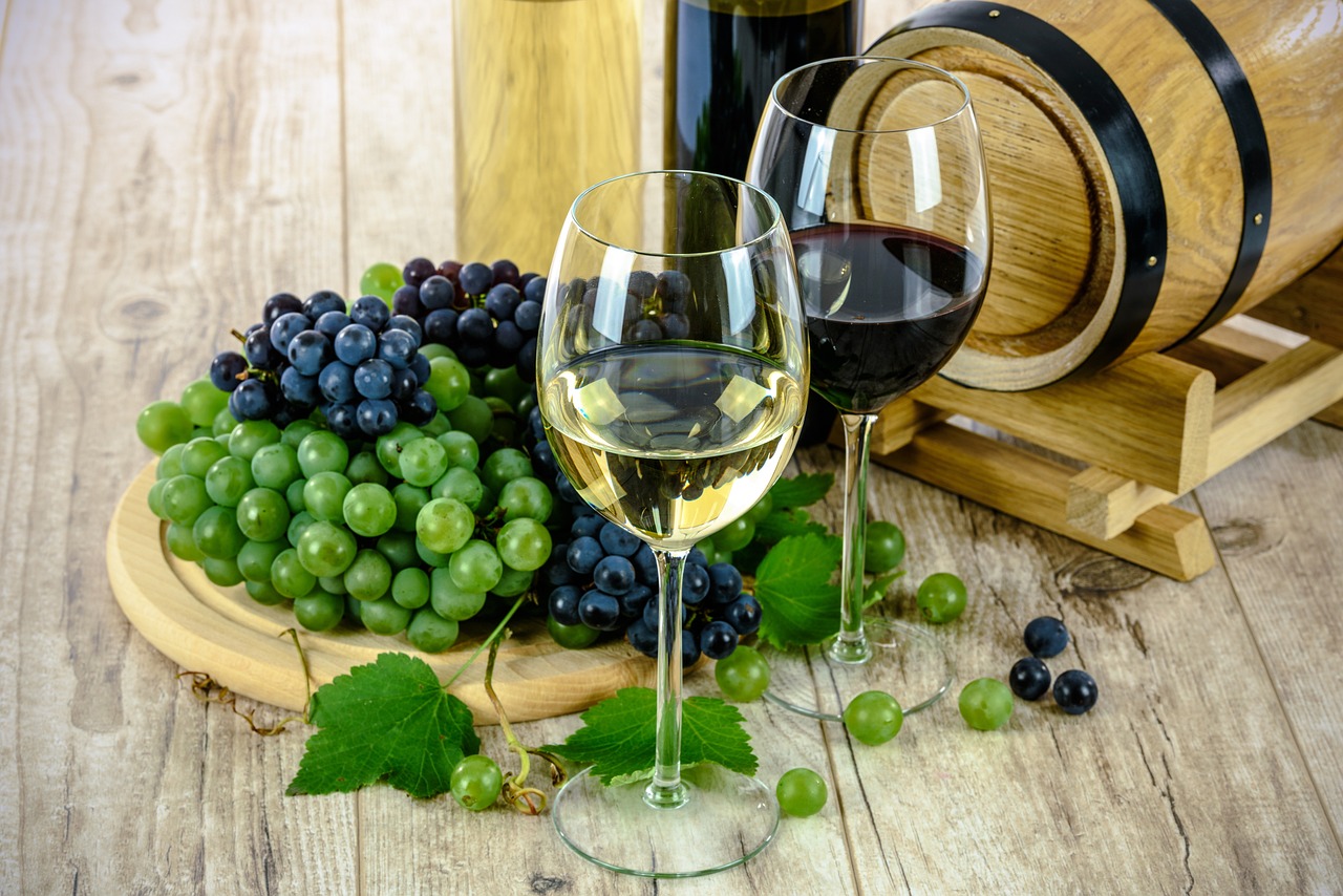 ¿Cuánto engorda el vino blanco?