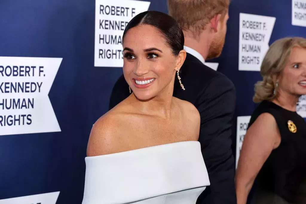 Meghan Markle se hace un lifting facial y nosotros desvelamos las reacciones más ridículas a su nuevo look