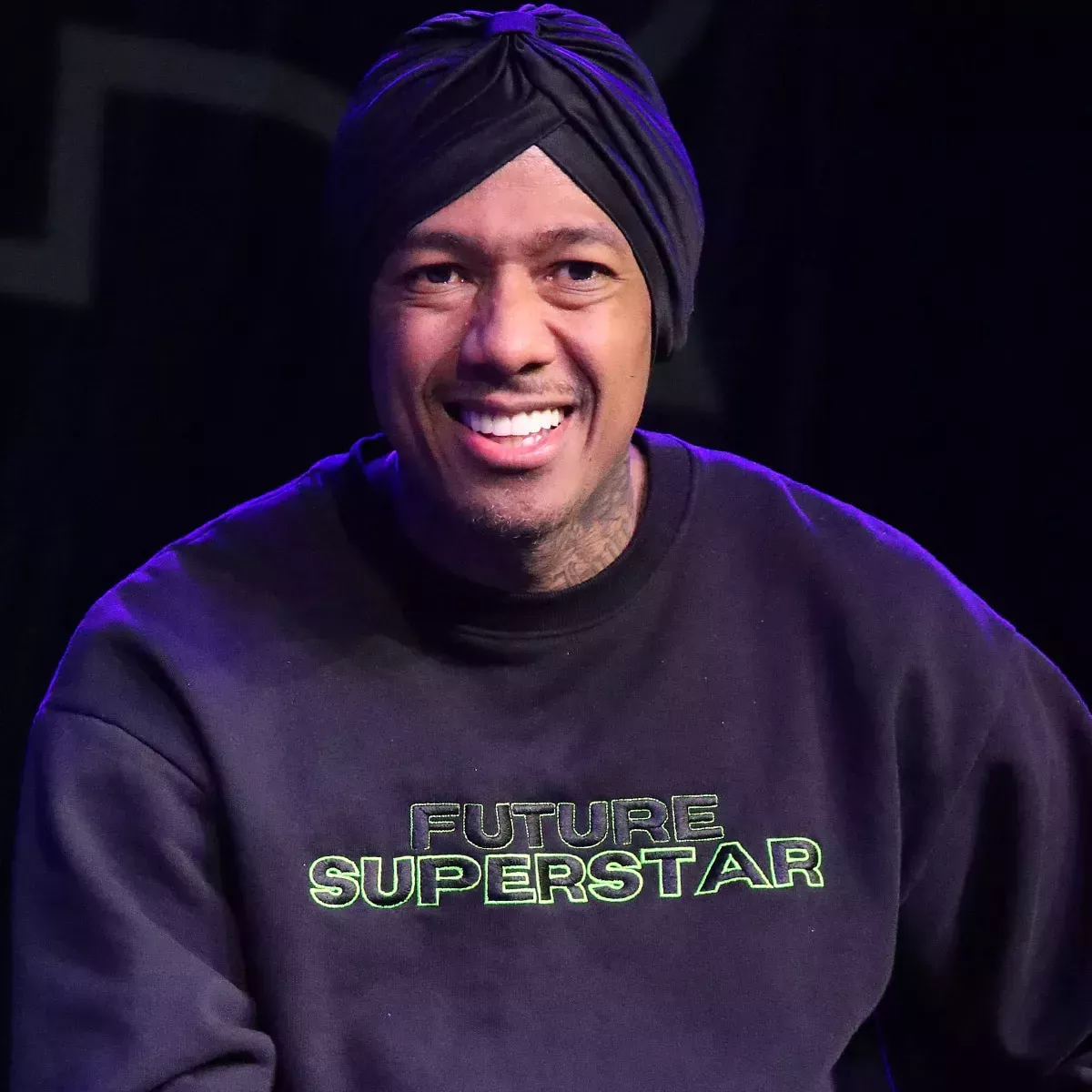 Nick Cannon denuncia las acusaciones de "padre moroso" y comparte cuánto dinero gana al año