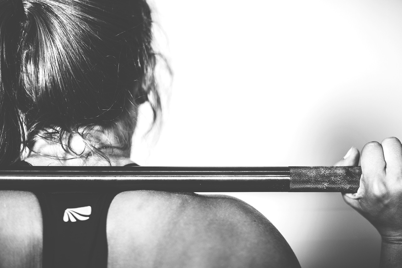 ¿Cuánto tarda una mujer en ver resultados en el gym?