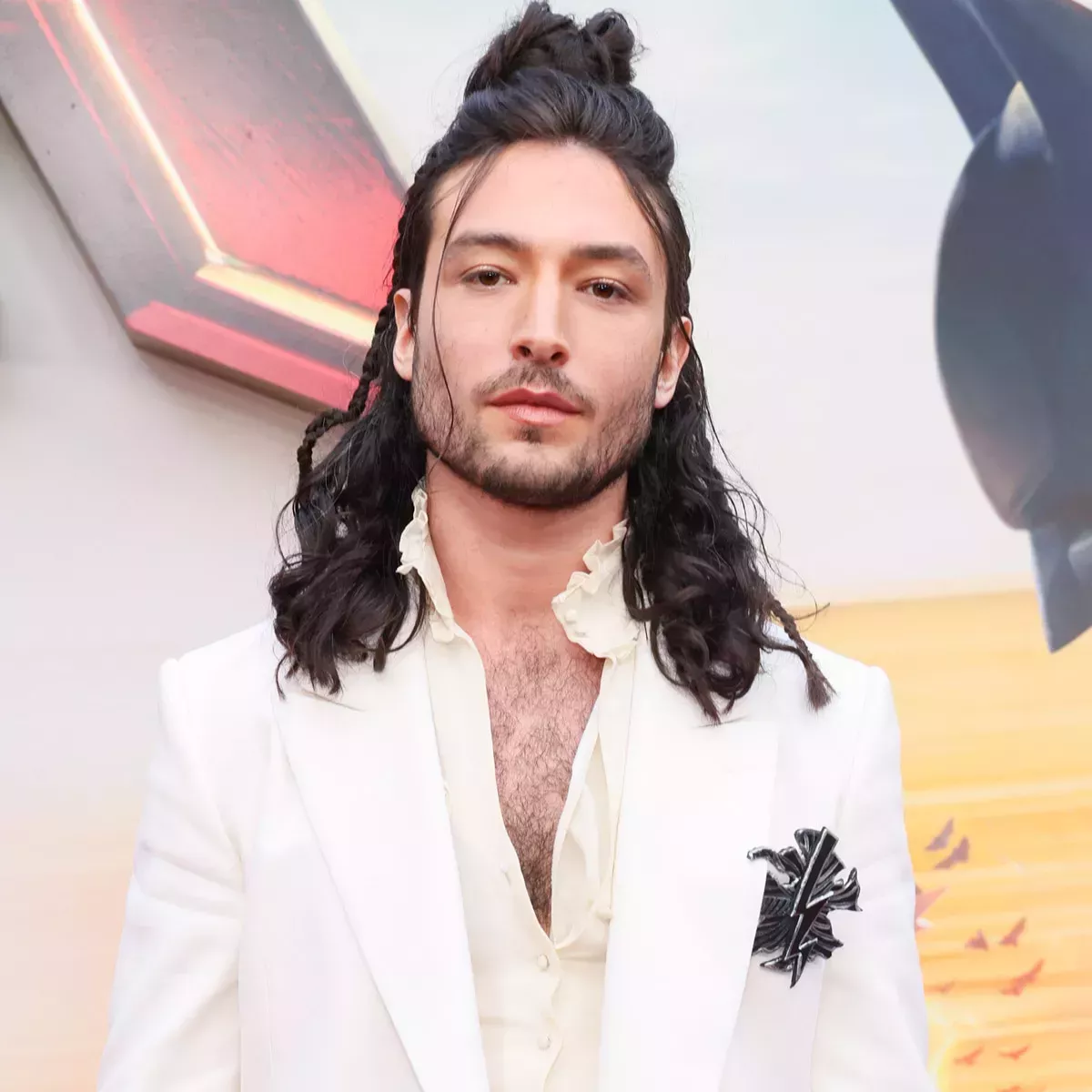 Ezra Miller rompe el silencio tras el levantamiento de una "atroz" orden de protección