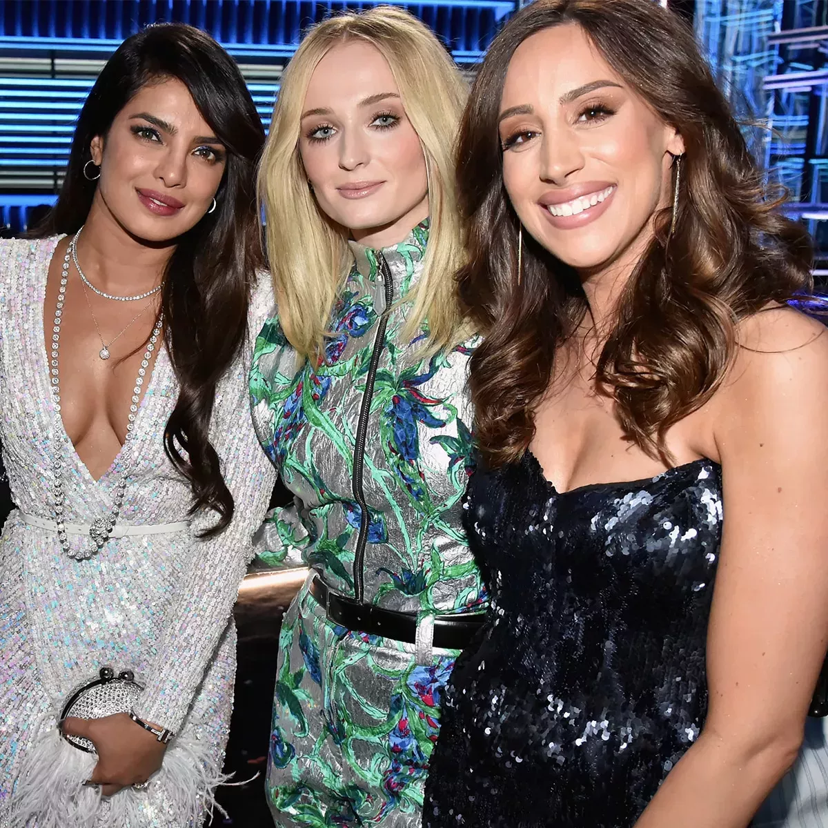 Por qué Danielle Jonas a veces se siente "menos que" con sus cuñadas Priyanka Chopra y Sophie Turner