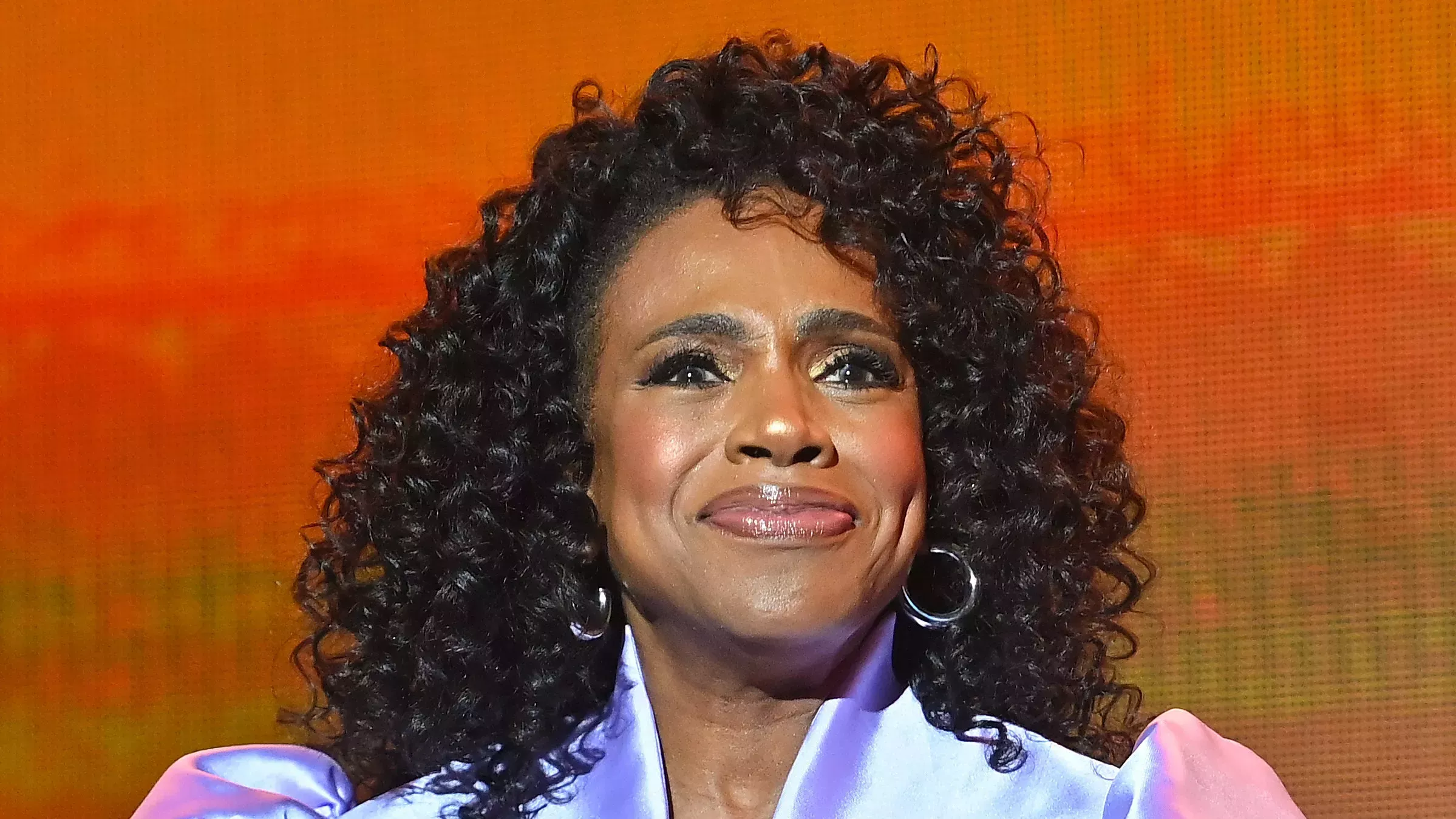 Sheryl Lee Ralph es la última famosa en lucir el peinado trenzado más trendy de este año