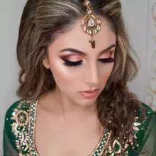 20 ideas modernas de maquillaje de ojos para novias indias