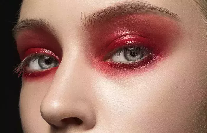 21 Sombras de ojos rojas que debes probar