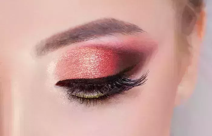 21 Sombras de ojos rojas que debes probar