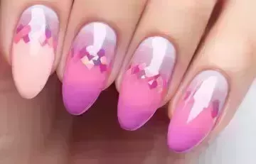 Las 35 mejores ideas de uñas ombré rosas para inspirar tu próxima manicura