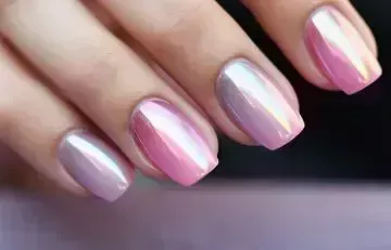 Las 35 mejores ideas de uñas ombré rosas para inspirar tu próxima manicura