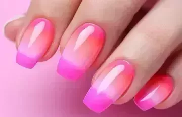 Las 35 mejores ideas de uñas ombré rosas para inspirar tu próxima manicura