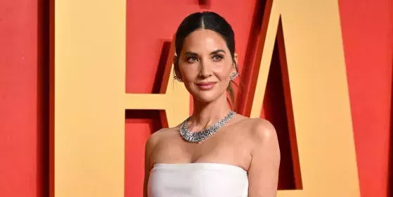 Olivia Munn, de 43 años, dice que congeló sus óvulos por tercera vez tras ser diagnosticada de cáncer de mama