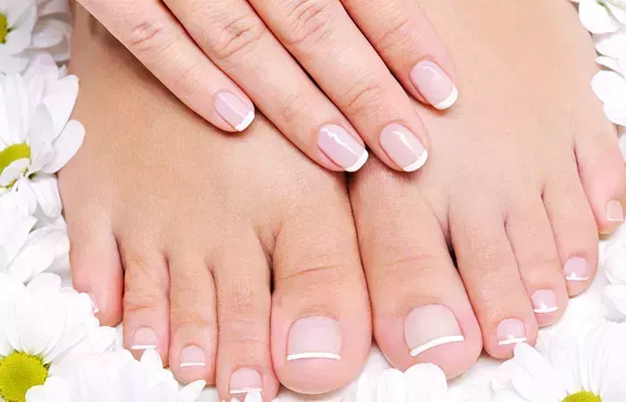 ¿Cómo utilizar el peróxido de hidrógeno para los hongos en las uñas de los pies?