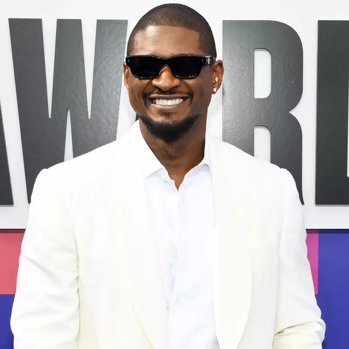 El dulce homenaje de Usher a la paternidad en los BET Awards 2024 nos enamoró