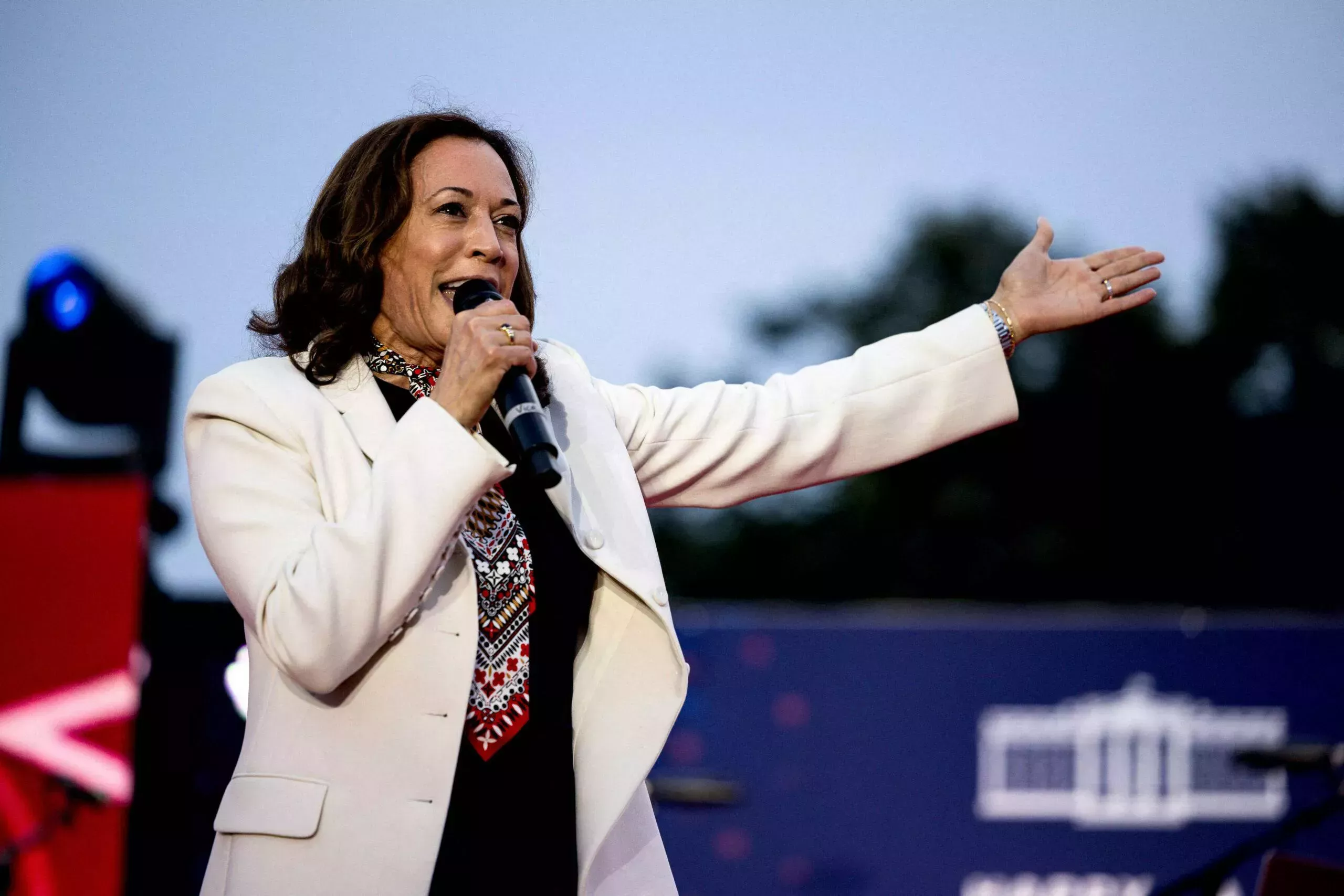 Kamala Harris puede poner a Trump contra la pared en materia de aborto y lo sabe