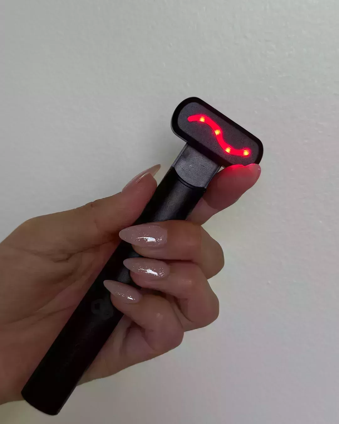 Bon Charge Red Light Face Wand-3