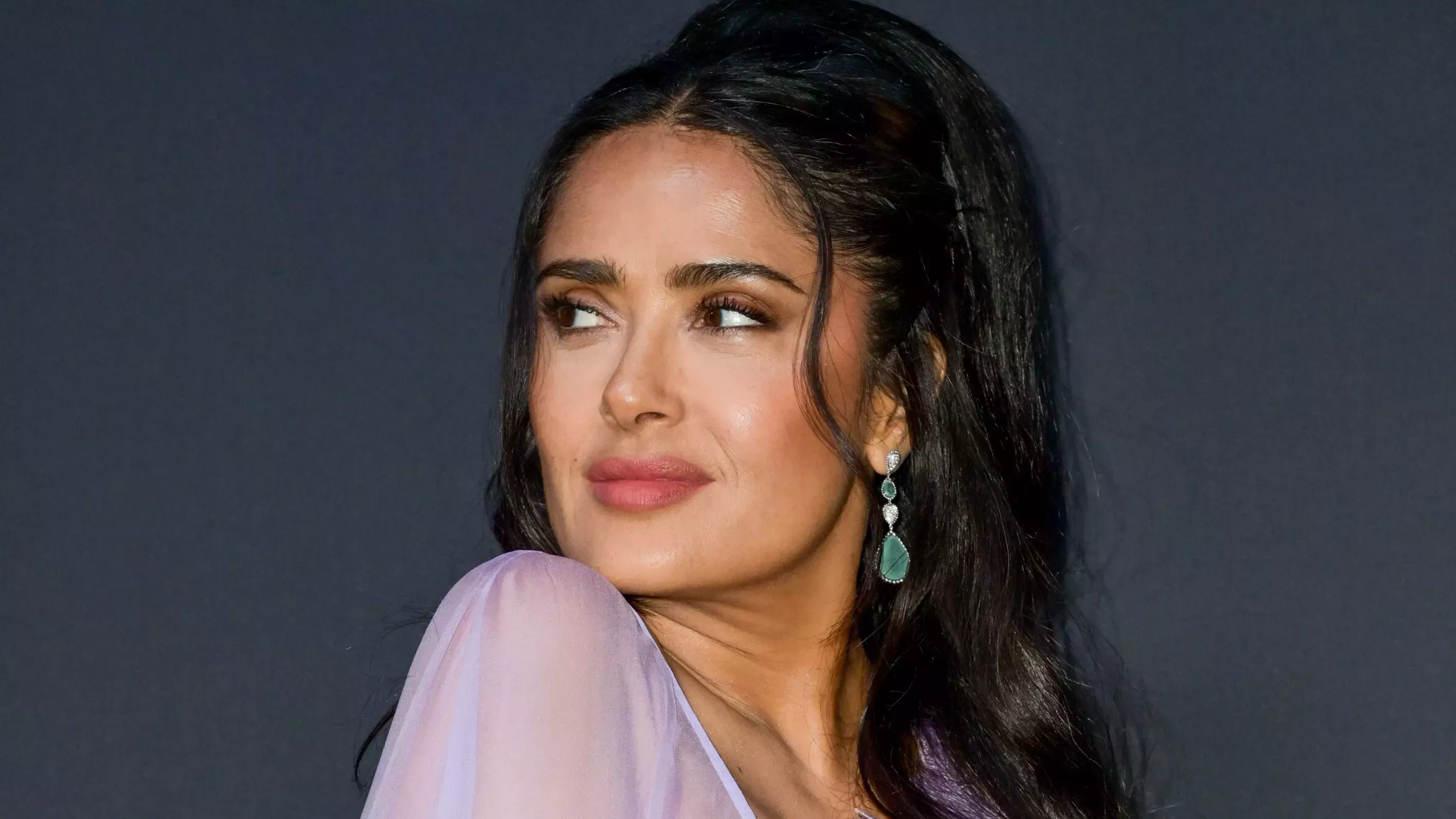 Si las coletas de burbujas fueran un deporte olímpico, las de Salma Hayek ganarían el oro