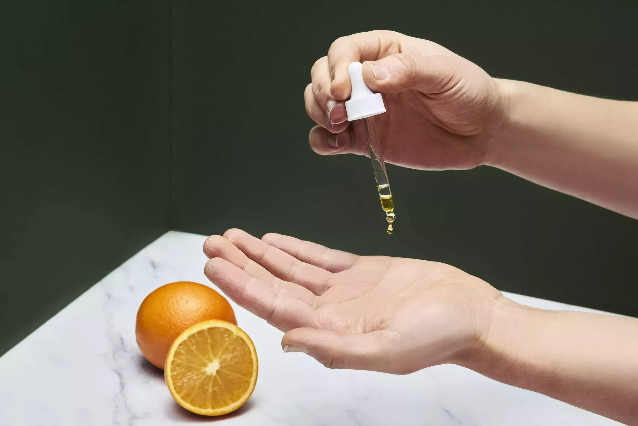 5 razones por las que debería añadir vitamina C a su rutina de cuidado de la piel