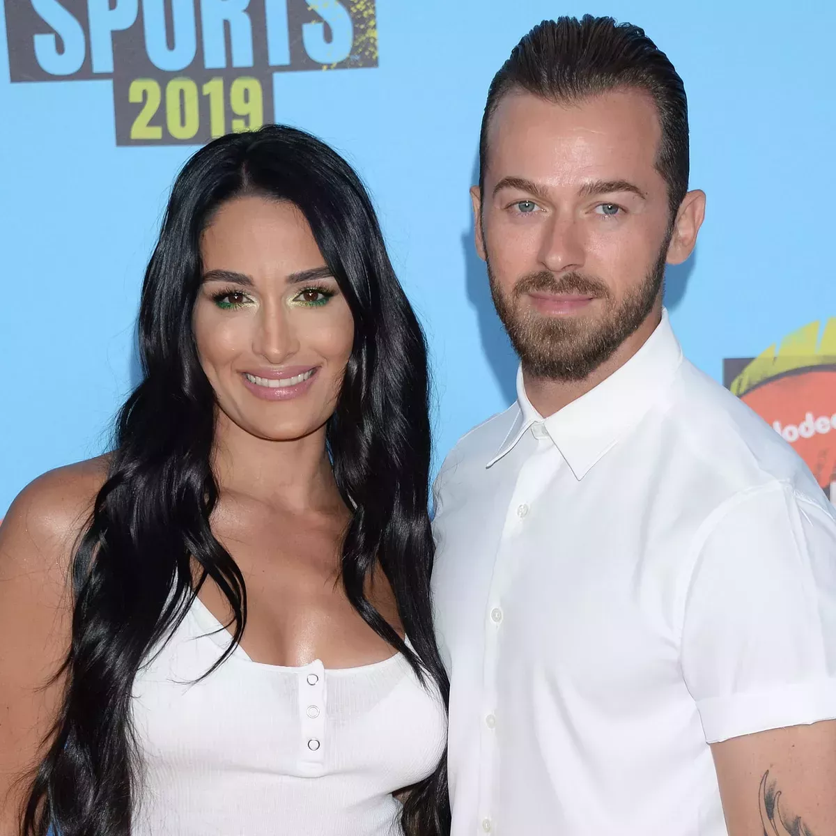 Nikki Garcia comparte la fecha oficial de su separación de Artem Chigvintsev en medio de su divorcio