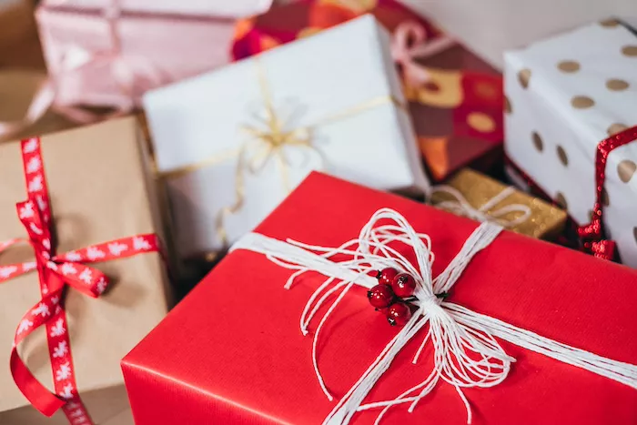 5 gift ideas for someone you don't know well