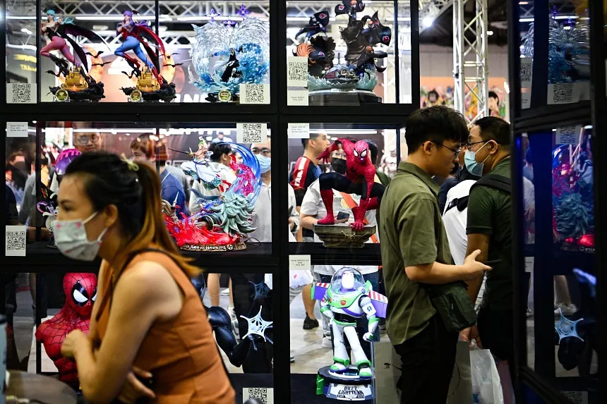 Noticias de Diseño: Singapore Comic-Con, el masajeador en forma de corazón uCozy de Osim, mercados vintage y festividades navideñas