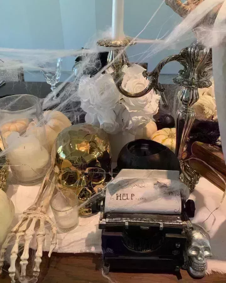 Kourtney Kardashian spooky halloween tablescape