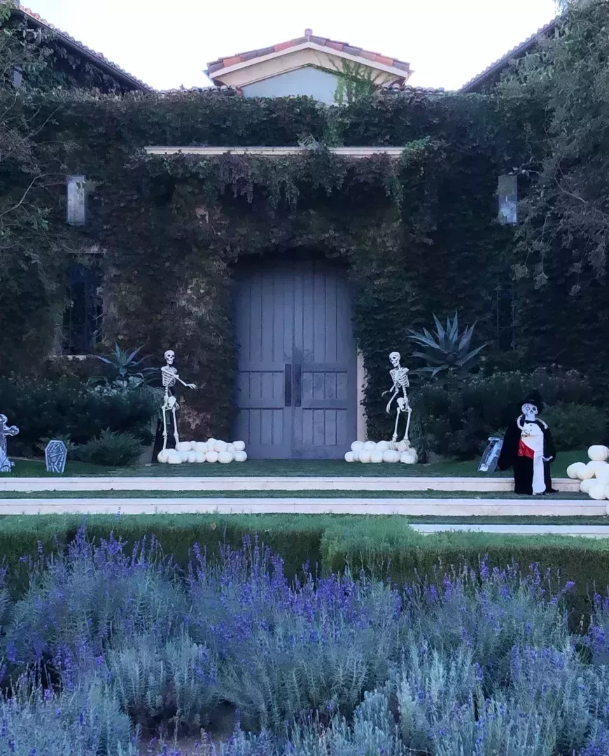 Kourtney Kardashian house outside Halloween decorations