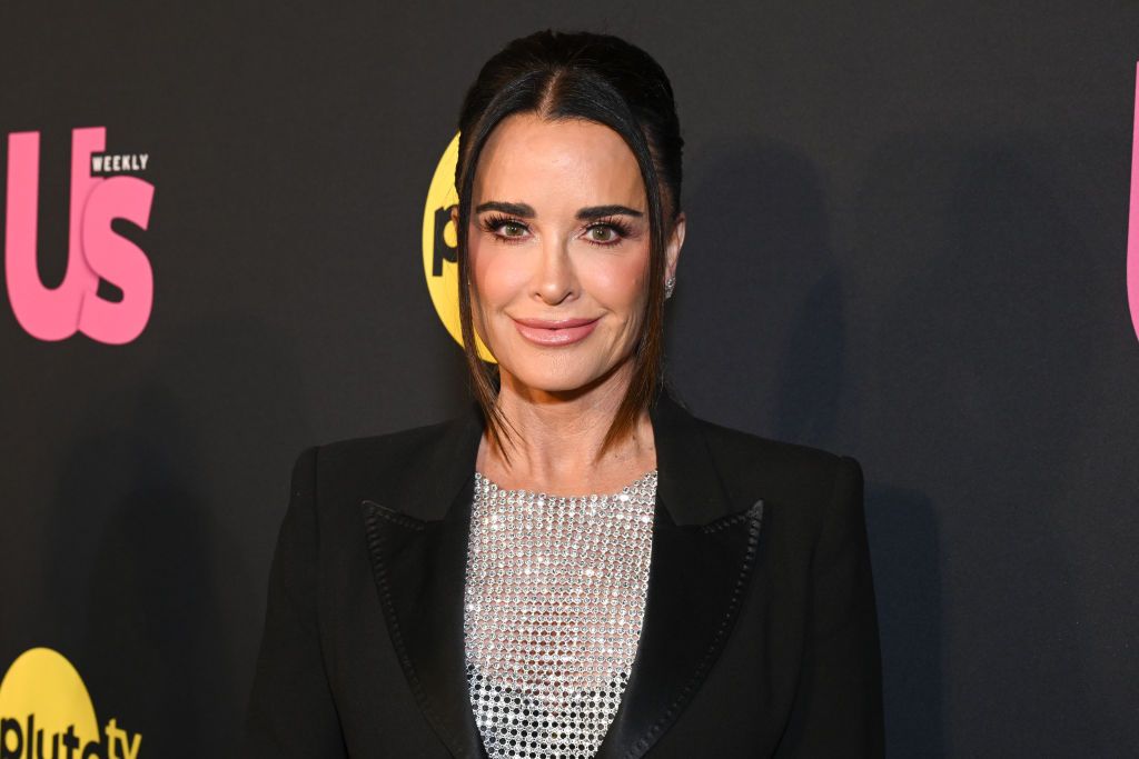 'RHOBH' Star Kyle Richards Habla Sobre Cuestionar Su Sexualidad Tras Separación de Mauricio Umansky