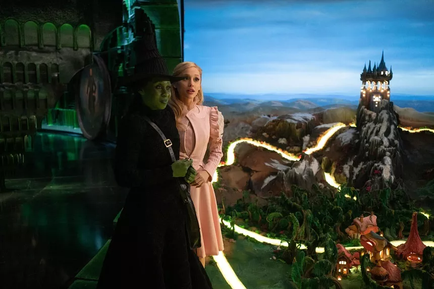 Wicked se regocija en la gloria de los 'frenemies'