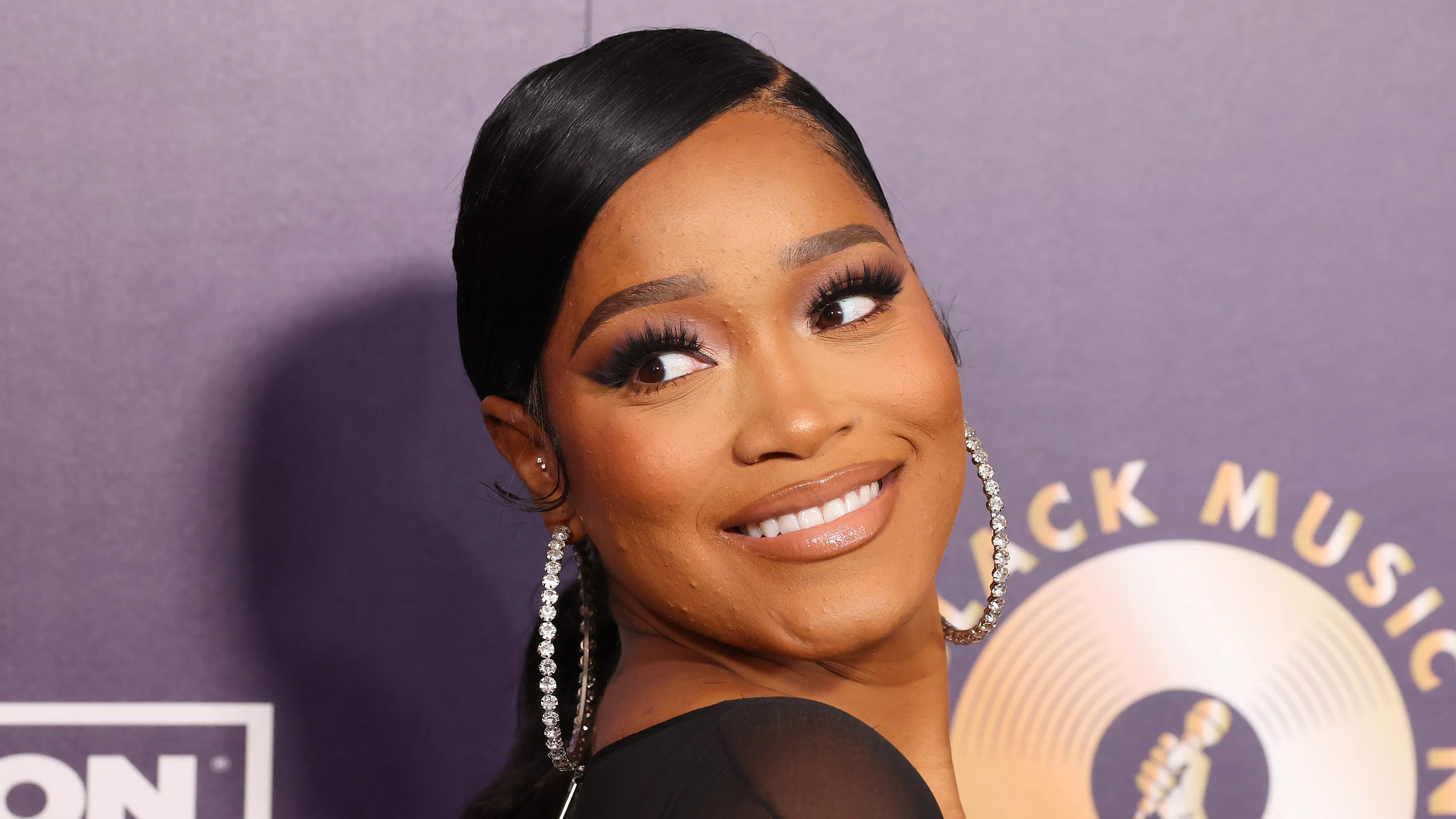 Keke Palmer es la tercera celebridad en usar 'mall bangs' en tan solo tres semanas