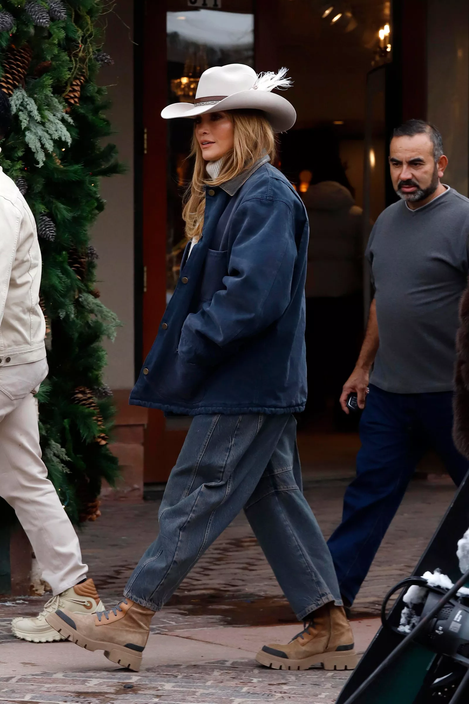 Jennifer Lopez con sombrero de vaquero en Aspen