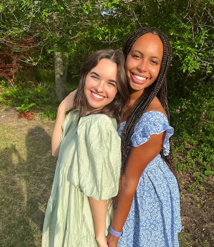 ¡Revisa el nuevo número de abril/mayo de *Girls' Life* protagonizado por Katie Fang!