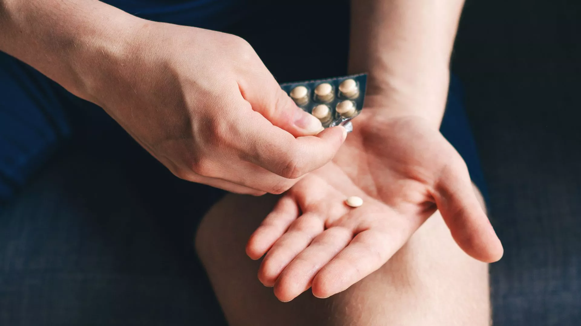 Consejos de Davina McCall para una vida saludable - desde dejar el teléfono hasta correr bajo la lluvia