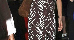 Penelope Cruz de cena con Eva Longoria vestida de marrón