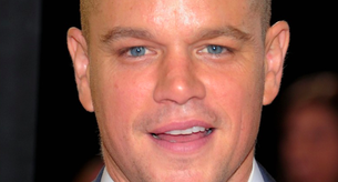 Matt Damon sorprende con su cabeza rapada en la premier de Contagion